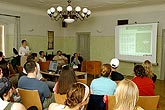 Setkání kanadských studentů a vyučujících se starostou města a zástupci městských organizací, Hotel U města Vídně, 2. května 2005, foto: © Lubor Mrázek 