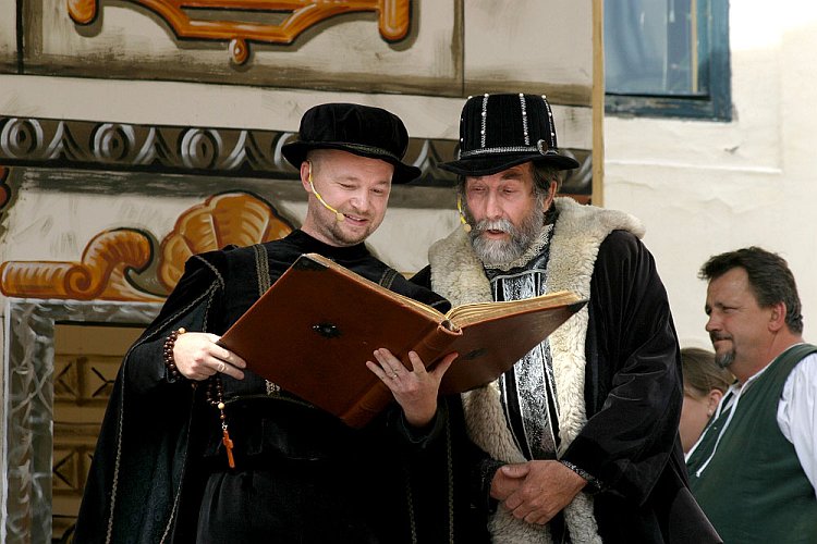 Slavnosti pětilisté růže 2005, 17. června 2005 - zahajovací ceremonie, foto: © Lubor Mrázek