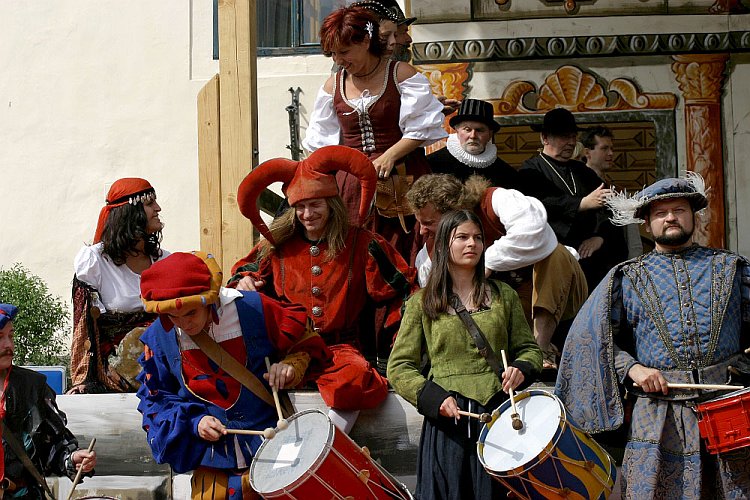 Slavnosti pětilisté růže 2005, 17. června 2005 - zahajovací ceremonie, foto: © Lubor Mrázek