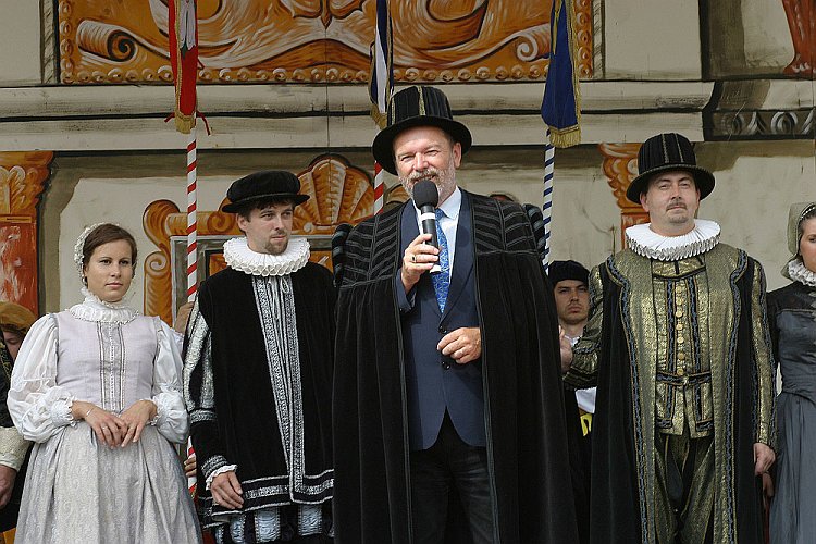 Slavnosti pětilisté růže 2005, 17. června 2005 - zahajovací ceremonie, foto: © Lubor Mrázek