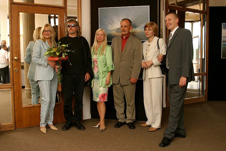 Slavnosti pětilisté růže 2005, 17. června 2005 - vernisáž výstavy estonského fotografa Antiho Kuuse »Estonsko - země, moře a nebe«, foto: © Lubor Mrázek