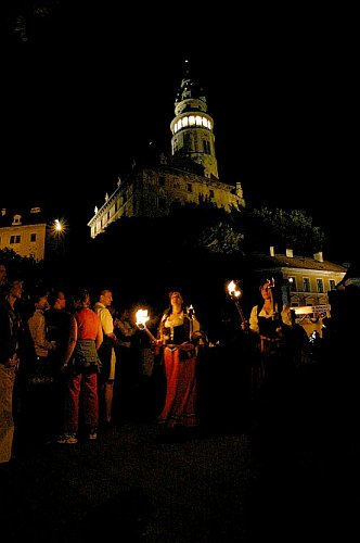 Slavnosti pětilisté růže 2005, 17. června 2005 - ohňový průvod, foto: © Lubor Mrázek