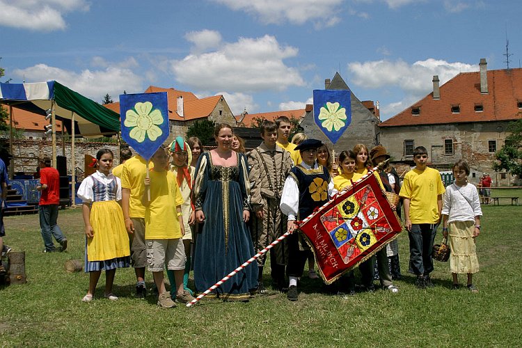 Slavnosti pětilisté růže 2005, 18. - 19. června 2005 - slavnosti v Pivovarské zahradě, foto: © Lubor Mrázek