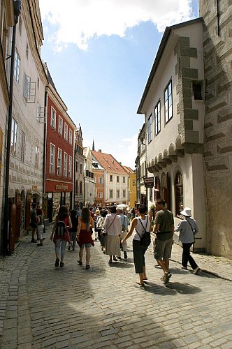 Slavnosti pětilisté růže 2005, 17. - 19. června 2005 - slavnosti v ulicích i na řece, foto: © Lubor Mrázek