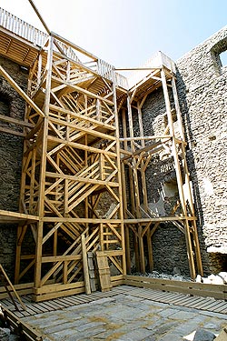 Vyhlídková plošina na hradu Vítkův Hrádek, 25. června 2005, foto: © Lubor Mrázek 