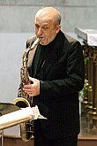 Jiří Stivín und Kühns gemischter Chor, 2. Juli 2005, Festival der Kammermusik Český Krumlov, Foto: © Lubor Mrázek 