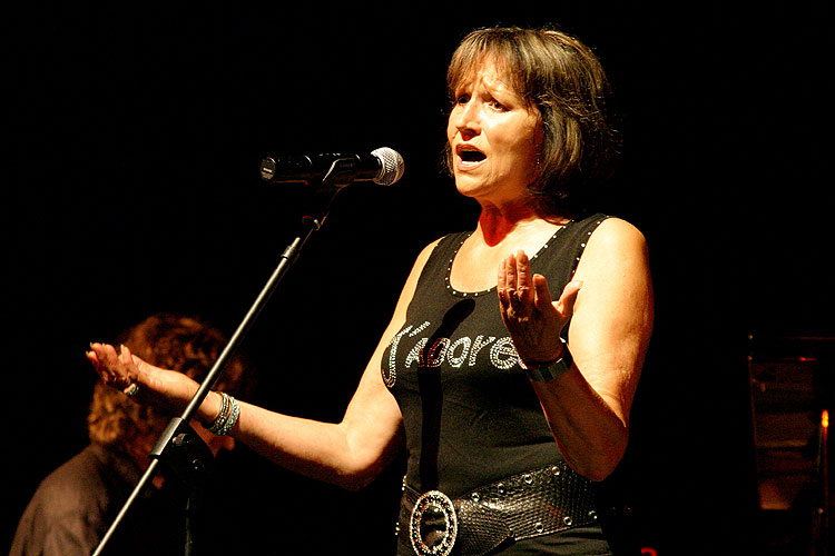 Marta Kubišová und Petr Malásek, 6. Juli 2005, Festival der Kammermusik Český Krumlov, Foto: © Lubor Mrázek