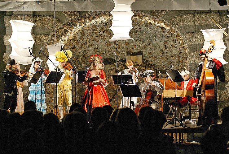 Vivaldi Orchestra Praga, 29. Juli 2005, Internationales Musikfestival Český Krumlov, Bildsquelle: © Auviex s.r.o., Foto: Libor Sváček