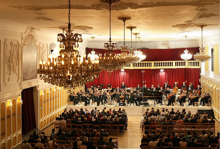 Robert Fuchs: Konzert für Klavier und Orchester (tschechische Premiere), 20. August 2005, Internationales Musikfestival Český Krumlov, Bildsquelle: © Auviex s.r.o., Foto: Libor Sváček