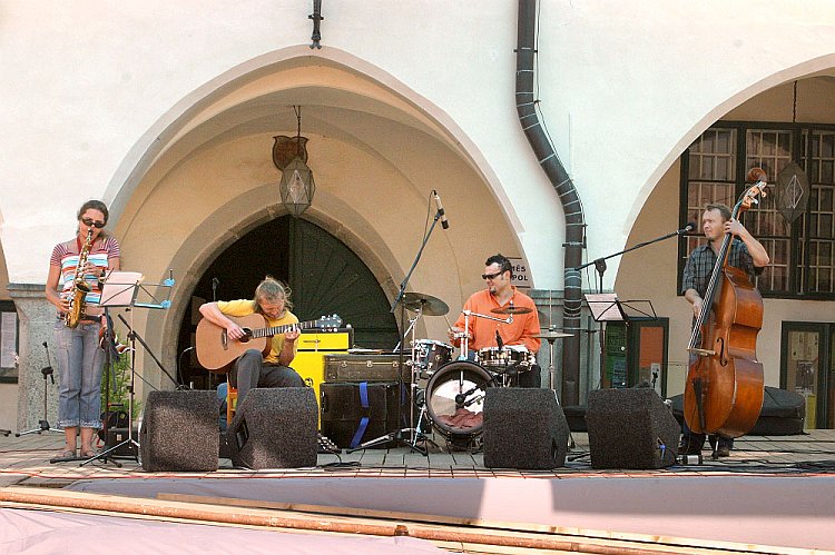 Riverstream Blues Band, program a setkání v centru města Český Krumlov, Den s handicapem - Den bez bariér Český Krumlov, 10. září 2005, foto: © Lubor Mrázek