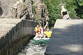 Vyhlídková plavba na raftu, Den s handicapem - Den bez bariér Český Krumlov, 10. září 2005, foto: © Lubor Mrázek 