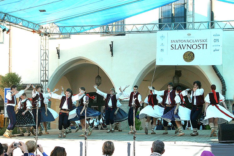 Přehlídka dětských folklórních souborů, Svatováclavské slavností 2005 v Českém Krumlově, foto: © Lubor Mrázek