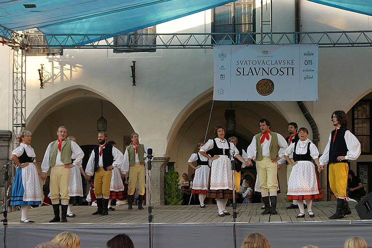 Přehlídka dětských folklórních souborů, Svatováclavské slavností 2005 v Českém Krumlově, foto: © Lubor Mrázek
