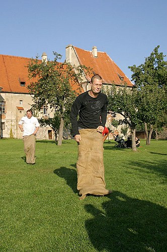 Program v Pivovarské zahradě, Svatováclavské slavností 2005 v Českém Krumlově, foto: © Lubor Mrázek