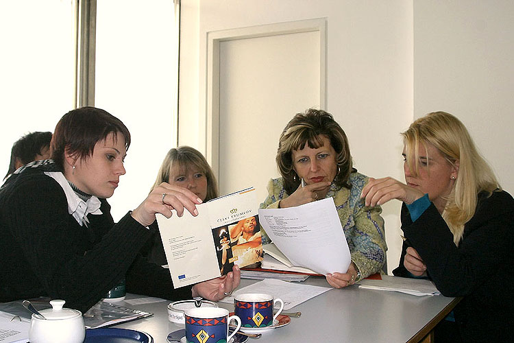 Arbeitsverhandlungen des Realisierungsteams in Linz, Foto: © Lubor Mrázek