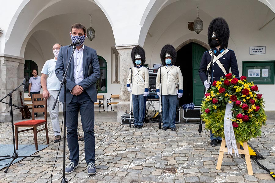 Zahájení cesty na počest velkého náčelníka Okimy - Miloslava Stingla, Český Krumlov 19.5.2020