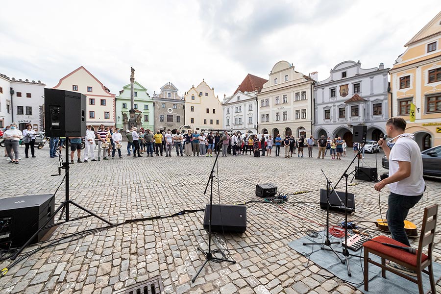 Zahájení cesty na počest velkého náčelníka Okimy - Miloslava Stingla, Český Krumlov 19.5.2020