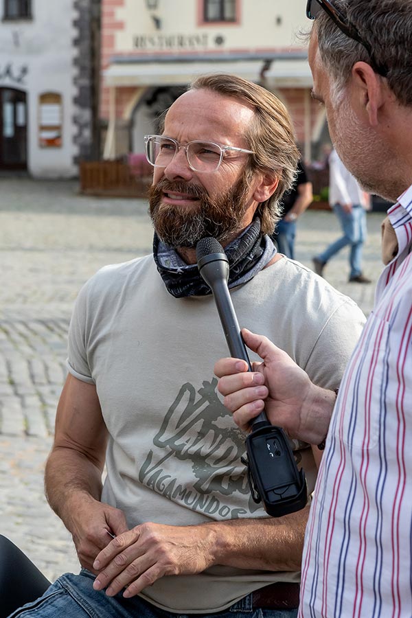 Zahájení cesty na počest velkého náčelníka Okimy - Miloslava Stingla, Český Krumlov 19.5.2020