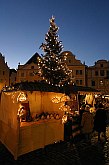 Vánoční jarmark na náměstí, advent a vánoce 2005 v Českém Krumlově, foto: © Lubor Mrázek 