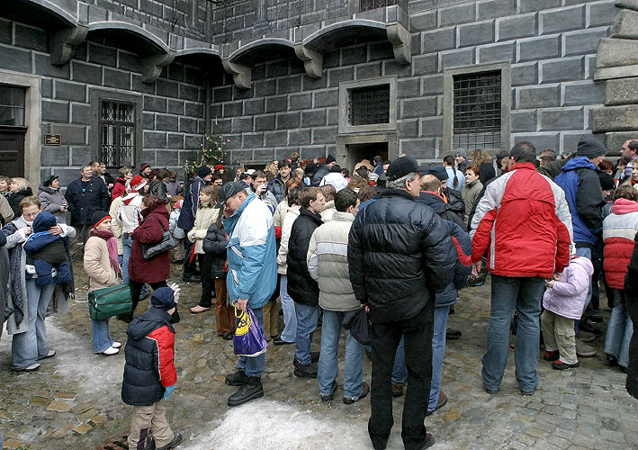 24. prosince - Medvědí vánoce, advent a vánoce 2005 v Českém Krumlově, foto: © Lubor Mrázek