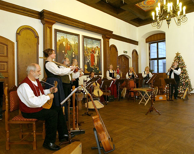 25. prosince - vánoční koncert Chairé, advent a vánoce 2005 v Českém Krumlově, foto: © Lubor Mrázek