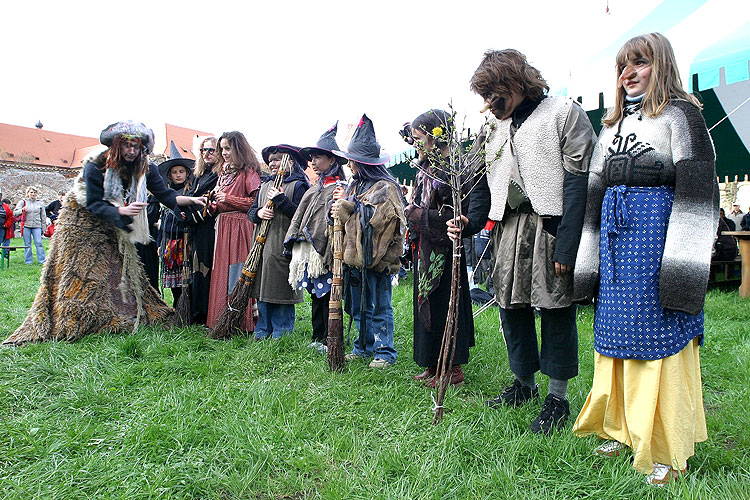 Kouzelný Krumlov - dětské dopoledne, 30. dubna 2006, Pivovarská zahrada, Český Krumlov, foto: © Mgr. Lubor Mrázek