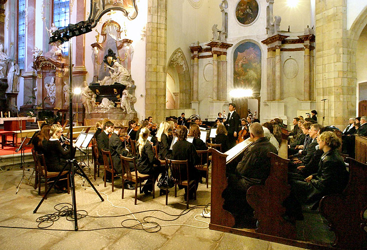 Koncert duchovní hudby v klášterním kostele ve Zlaté Koruně, 2. května 2006, zdroj: Agentura Kraus koncert, foto: © Lubor Mrázek