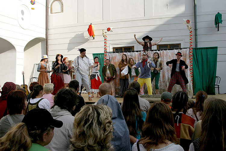 Five-Petalled Rose Celebrations, Český Krumlov, 16. - 18.6.2006, photo: © 2006 Lubor Mrázek