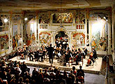 Václav Hudeček (Geige), Jaroslav Janutka (Oboe) und Streichorchester Český Krumlov, 29.6.2006, Festival der Kammermusik Český Krumlov, Foto: © Lubor Mrázek 