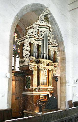 Ursula Hermann-Lom (varhany), Kostel Sv. Víta Český Krumlov, 2.7.2006, Festival komorní hudby Český Krumlov, foto: © Lubor Mrázek