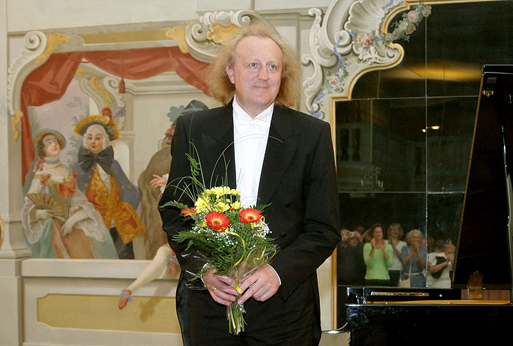 Vitalij Berson (Klavier), Maskensaal des Schlosses Český Krumlov, 2.7.2006, Festival der Kammermusik Český Krumlov, Foto: © Lubor Mrázek