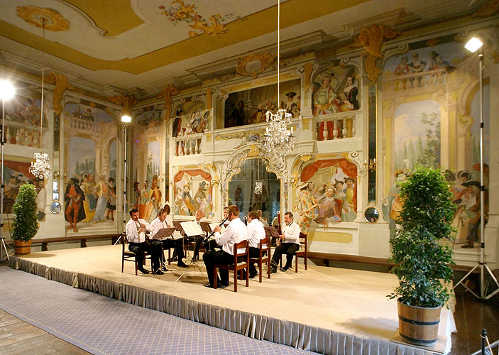 Harmonia Mozartiana Pragensis, Maskensaal des Schlosses Český Krumlov, 6.7.2006, Festival der Kammermusik Český Krumlov, Foto: © Lubor Mrázek