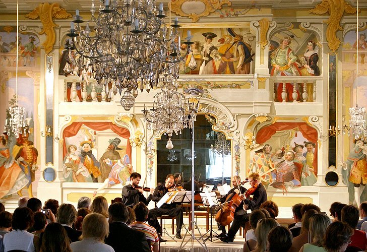 Apollon Kvartet - vítězné skladby jubilejní skladatelské soutěže, Maškarní sál zámku Český Krumlov, 7.7.2006, Festival komorní hudby Český Krumlov, foto: © Lubor Mrázek