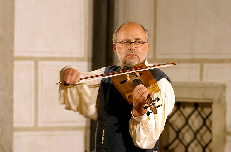 Chairé, nádvoří Hotelu Růže, 8.7.2006, Festival komorní hudby Český Krumlov, foto: © Lubor Mrázek