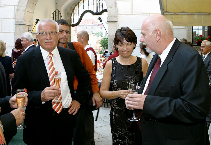 Zahájení 15. ročníku Mezinárodního hudebního festivalu Český Krumlov za účasti prezidenta České republiky Václava Klause, foto: © Lubor Mrázek