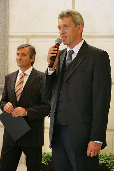 Opening Ceremony. In attandance: President of the Czech Republic Václav Klaus, Jong-Won Kim – piano (Korea), The Czech Radio Symphony Orchestra, conducted by: Maxim Shostakovich (Russia, USA), 21.7.2006,International Music Festival Český Krumlov 2006, source: © Auviex s.r.o., photo: Libor Sváčwk