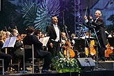 David N. Gustafson (USA) - Tenor, Mi-Hae Park - Sopran (Korea), Brauereigarten, 22.7.2006, Internationales Musikfestival Český Krumlov 2006, Bildsquelle: © Auviex s.r.o., Foto: Libor Sváčwk 