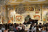 Eugen Indjic (USA), Piano Recital, 27.7.2006, International Music Festival Český Krumlov 2006, Masquerade hall of chateau Český Krumlov, source: © Auviex s.r.o., photo: Libor Sváček 