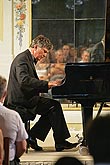 Eugen Indjic (USA), Piano Recital, 27.7.2006, International Music Festival Český Krumlov 2006, Masquerade hall of chateau Český Krumlov, source: © Auviex s.r.o., photo: Libor Sváček 