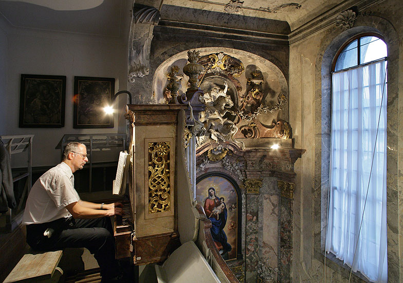 Michal Novenko, Organ Recital, St. George's Chapel of Český Krumlov Castle, 3.8.2006, International Music Festival Český Krumlov 2006, source: © Auviex s.r.o., photo: Libor Sváček