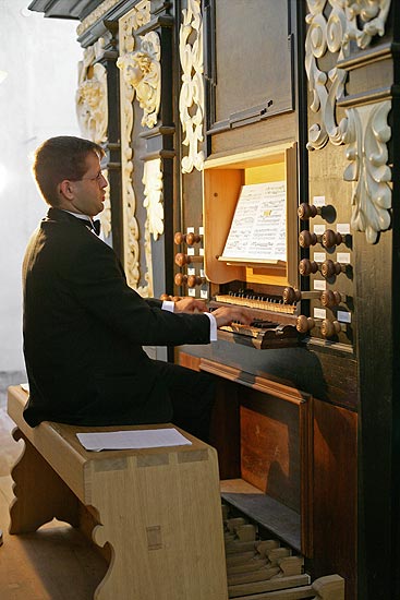 Petr Čech, Orgel - Recital, Klosterkirche der Opferung Maria, České Budějovice, 13.8.2006, Internationales Musikfestival Český Krumlov 2006, Bildsquelle: © Auviex s.r.o., Foto: Libor Sváček