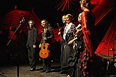 La fiesta - španělský večer, Cuadro Flamenco de Granada (Španělsko), La Peňa flamenca, Pivovarská zahrada, 19.8.2006, Mezinárodní hudební festival Český Krumlov 2006, zdroj: © Auviex s.r.o., foto: Libor Sváček 