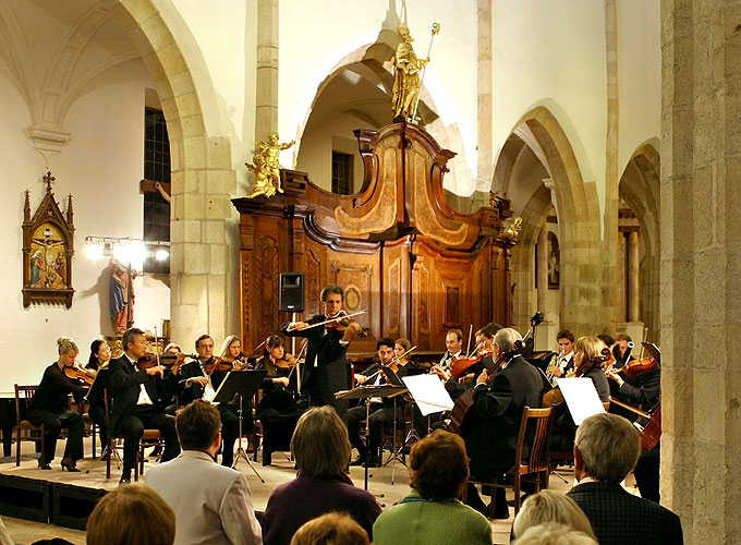 Partnerkonzert mit österreichischem Musikfestival Allegro Vivo, Klosterkirche,  10.8.2006, Königliches Musikfestival 2006, Kloster Zlatá Koruna, Foto: © 2006 Lubor Mrázek