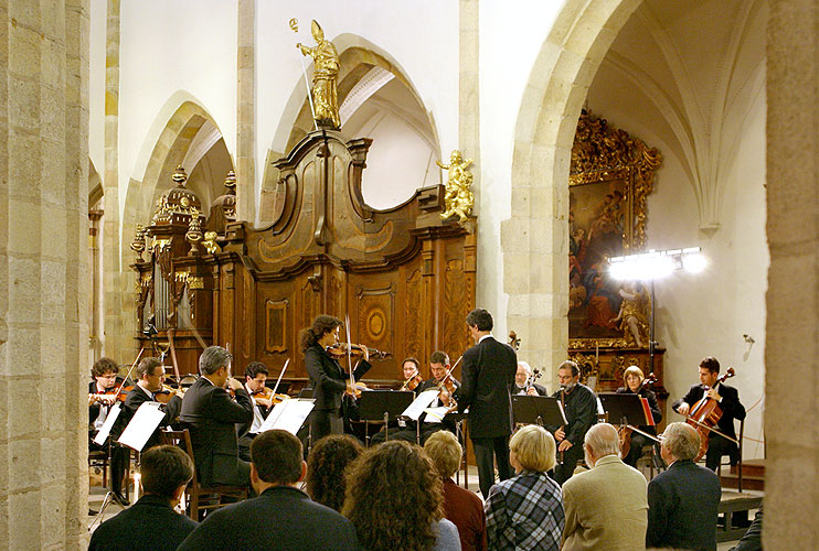 Partnerkonzert mit österreichischem Musikfestival Allegro Vivo, Klosterkirche,  10.8.2006, Königliches Musikfestival 2006, Kloster Zlatá Koruna, Foto: © 2006 Lubor Mrázek