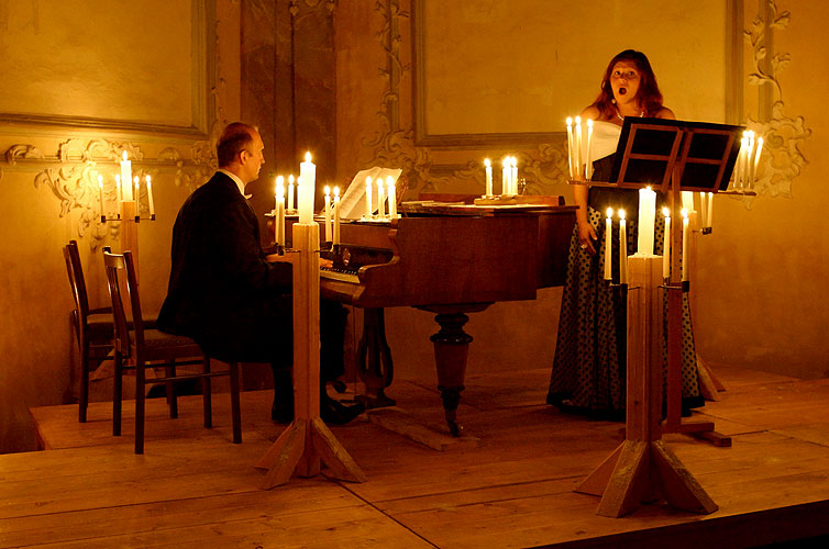 Singt dem Gott ein neues Lied, Nadia Ladkany (Mezzosopran), Augustýn Kužela (Klavier), Kreuzflur,  12.8.2006, Königliches Musikfestival 2006, Kloster Zlatá Koruna