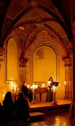 Singt dem Gott ein neues Lied, Nadia Ladkany (Mezzosopran), Augustýn Kužela (Klavier), Kreuzflur,  12.8.2006, Königliches Musikfestival 2006, Kloster Zlatá Koruna, Foto: © 2006 Lubor Mrázek