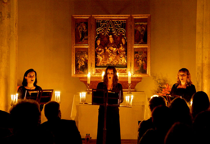 Ensemble Peregrina (Schweiz), Musik der Zeit von Klosterentstehung, Schutzengelkapelle,  19.8.2006, Königliches Musikfestival 2006, Kloster Zlatá Koruna, Foto: © 2006 Lubor Mrázek