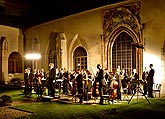 Filharmonický orchestr České Budějovice, dirigent - David Švec, Nadia Ladkany - mezzosoprán, Rajský dvůr, 7.9.2006, Královský hudební festival Zlatá Koruna, foto: © 2006 Lubor Mrázek 