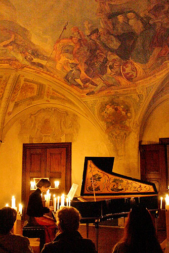 Monika Knoblochová - Hapsichord recital, Abbey - Entrance Hall, 12th September 2006, Zlatá Koruna Royal Music Festival, photo: © 2006 Lubor Mrázek