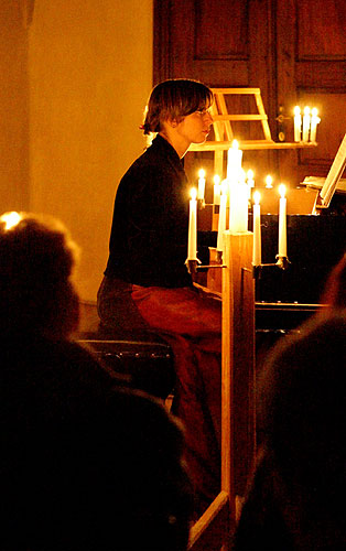 Monika Knoblochová - Hapsichord recital, Abbey - Entrance Hall, 12th September 2006, Zlatá Koruna Royal Music Festival, photo: © 2006 Lubor Mrázek